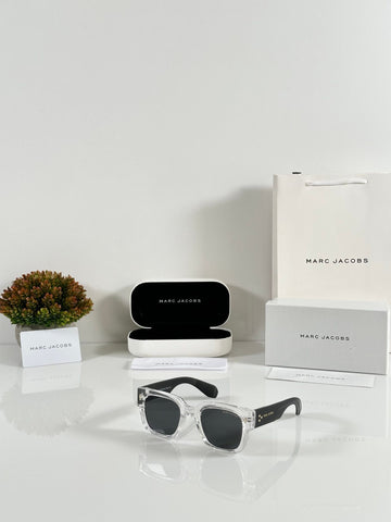 Marc Jacobs 1126 Water Black